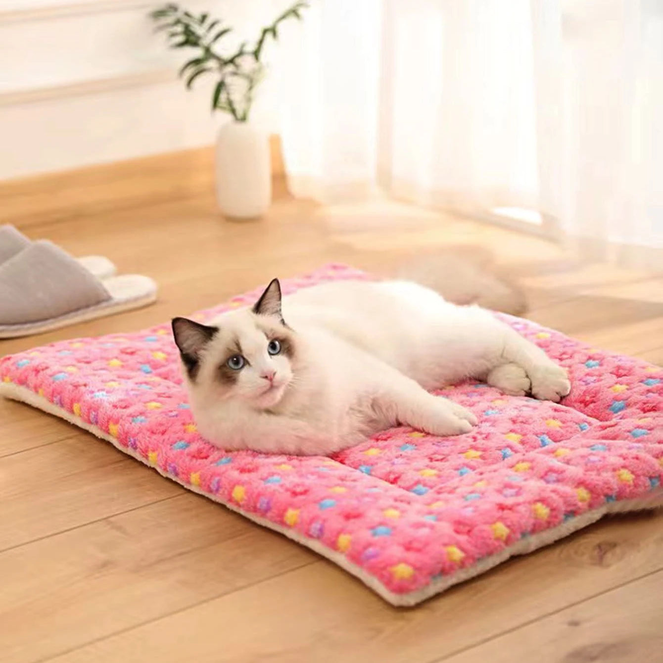 Multi-model pet flannel sleeping mat kennel mat blanket pet warm mat suitable for large medium and small pets